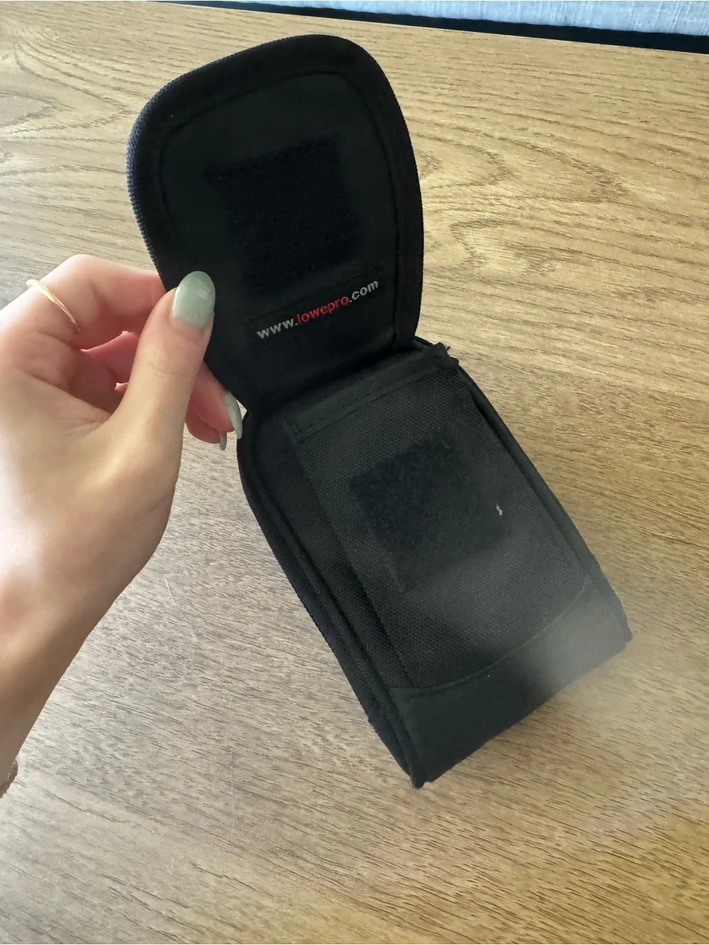 Lowepro camera pouch